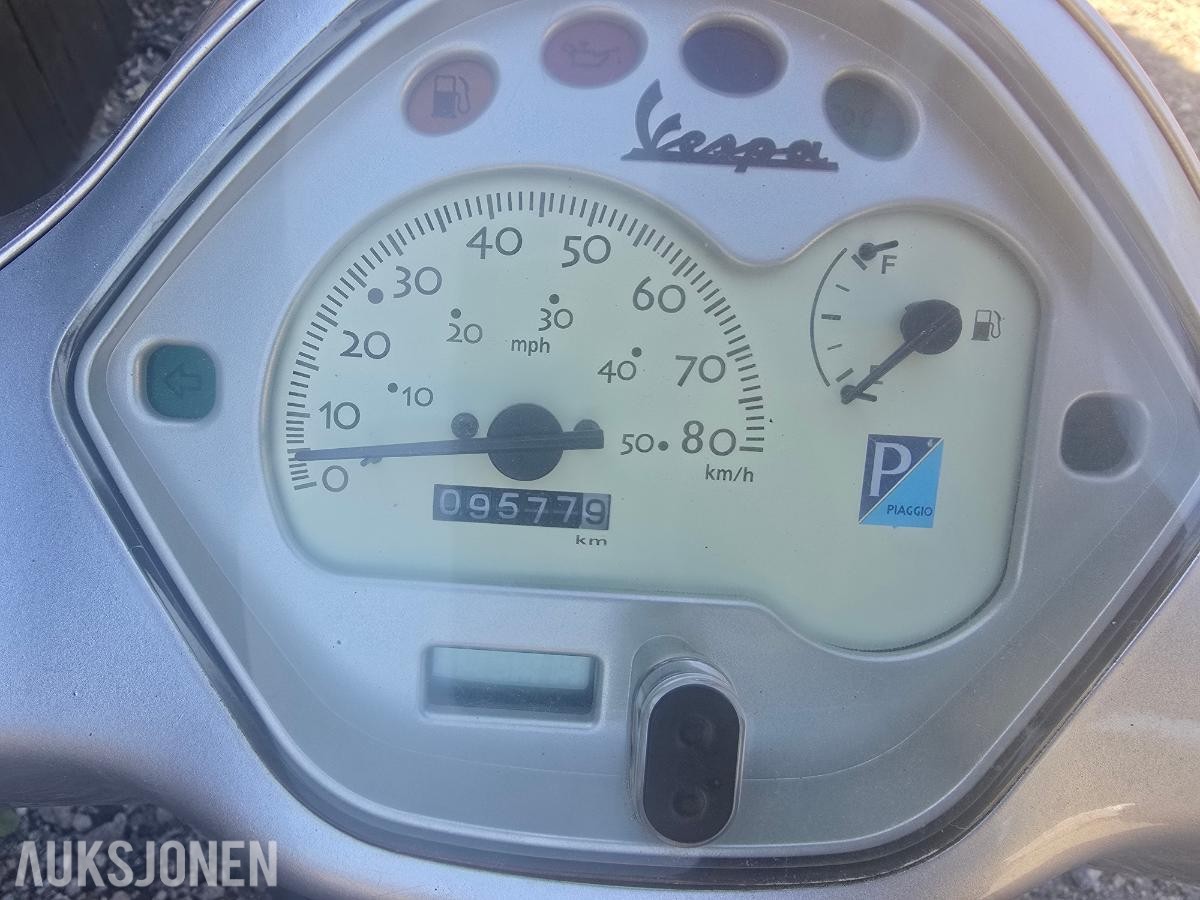 2009 Vespa LX 50