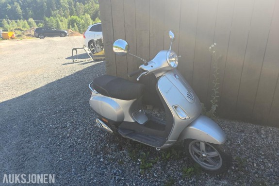 2009 Vespa LX 50