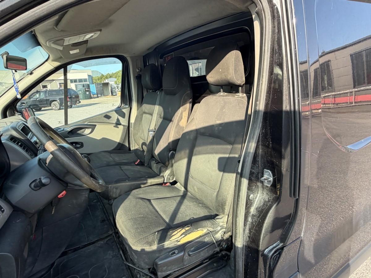 2015 Renault Trafic 1.6 D 140 HK HENGERFESTE CRUISE S+V