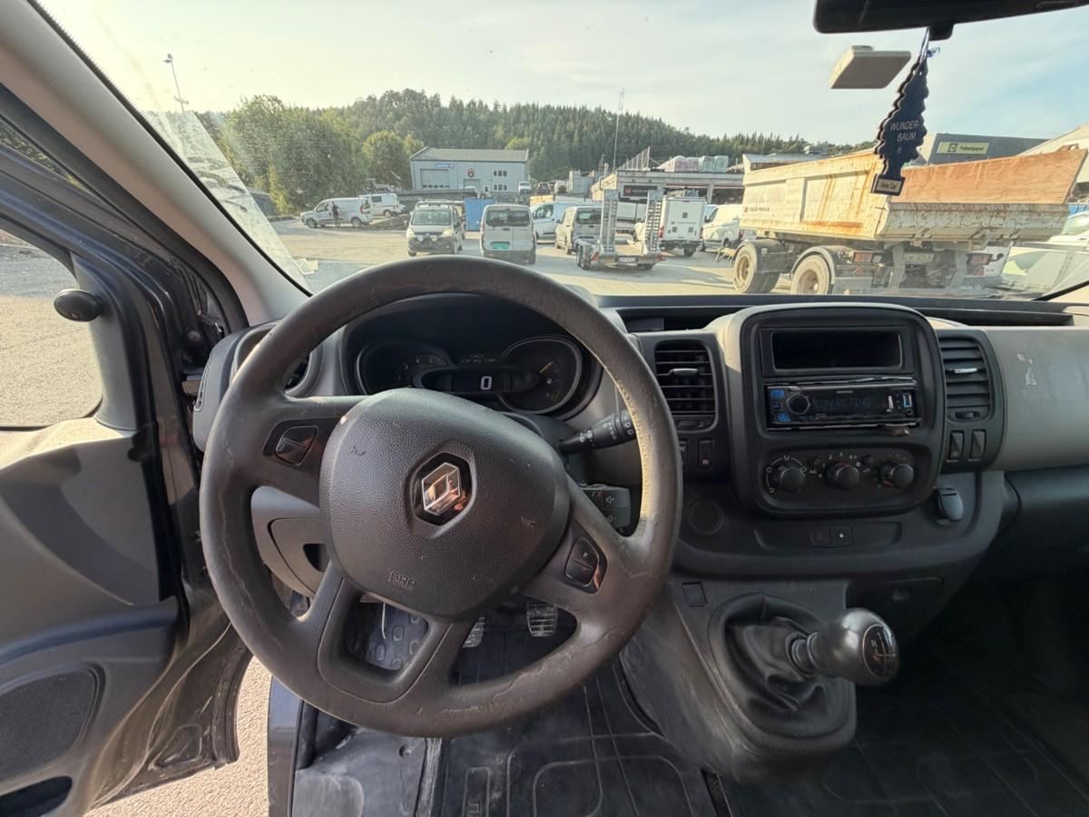 2015 Renault Trafic 1.6 D 140 HK HENGERFESTE CRUISE S+V