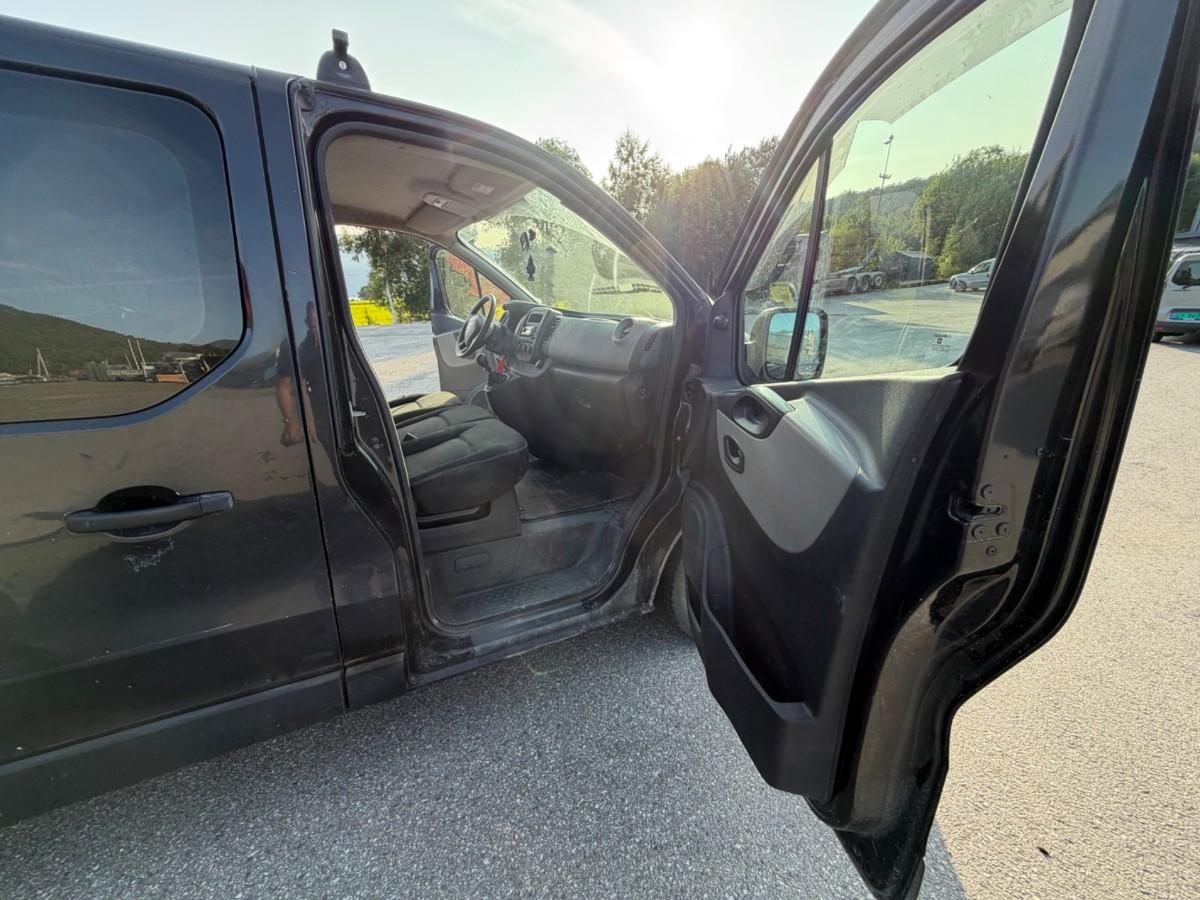 2015 Renault Trafic 1.6 D 140 HK HENGERFESTE CRUISE S+V