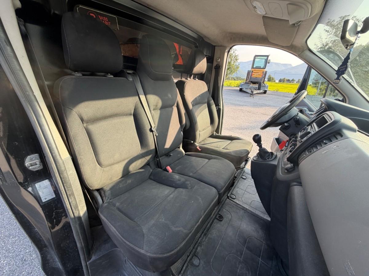2015 Renault Trafic 1.6 D 140 HK HENGERFESTE CRUISE S+V