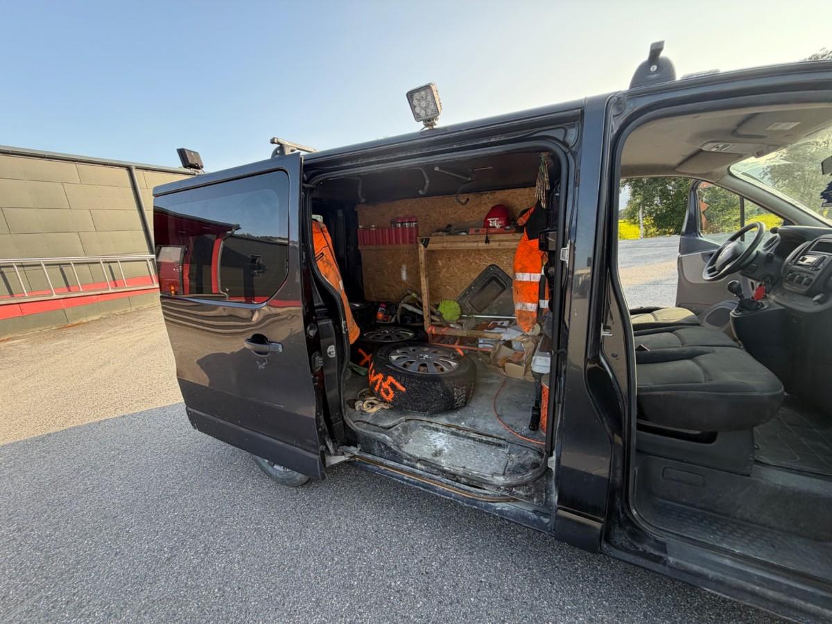 2015 Renault Trafic 1.6 D 140 HK HENGERFESTE CRUISE S+V