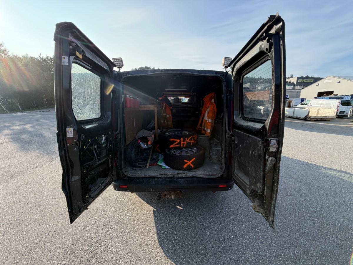 2015 Renault Trafic 1.6 D 140 HK HENGERFESTE CRUISE S+V