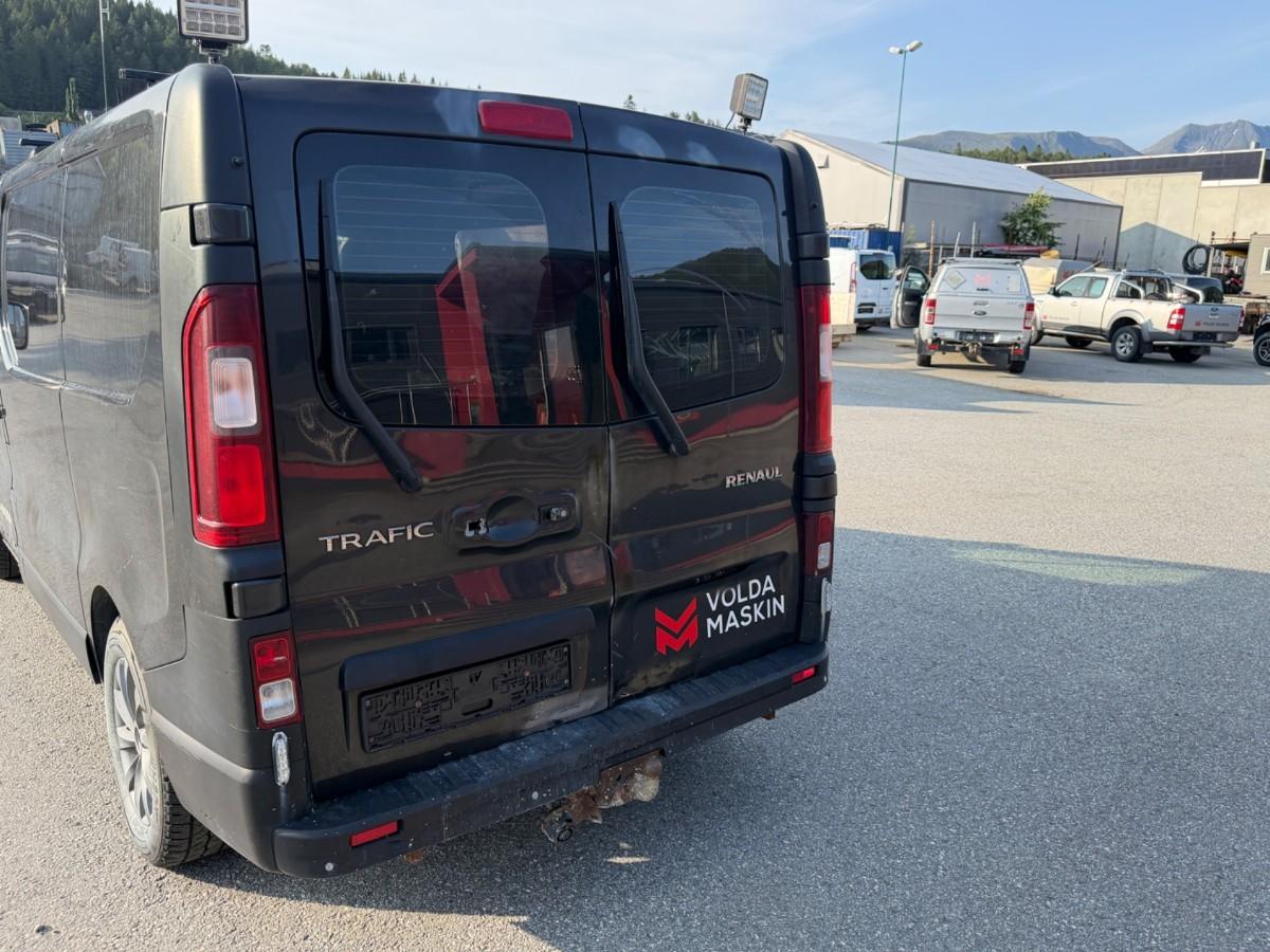 2015 Renault Trafic 1.6 D 140 HK HENGERFESTE CRUISE S+V