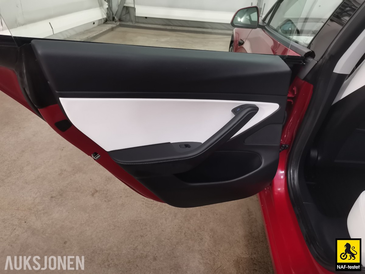 2020 Tesla Model 3 PERFORMANCE AWD VARMEPUMPE PANORAMA