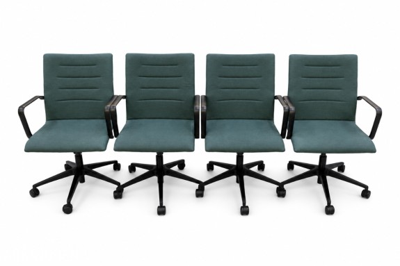 4 stk LD Seating konferansestoler med armlener og understell i sort