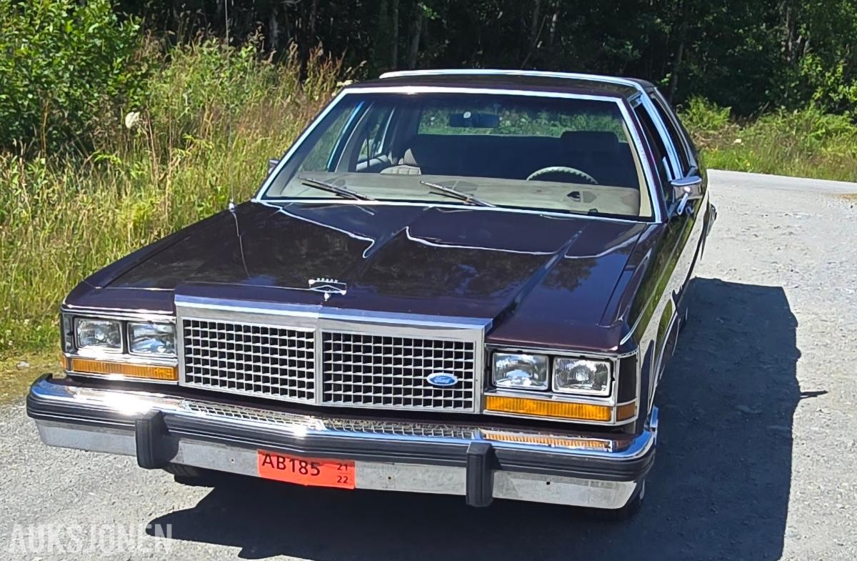 1986 Ford LTD Crown Victoria