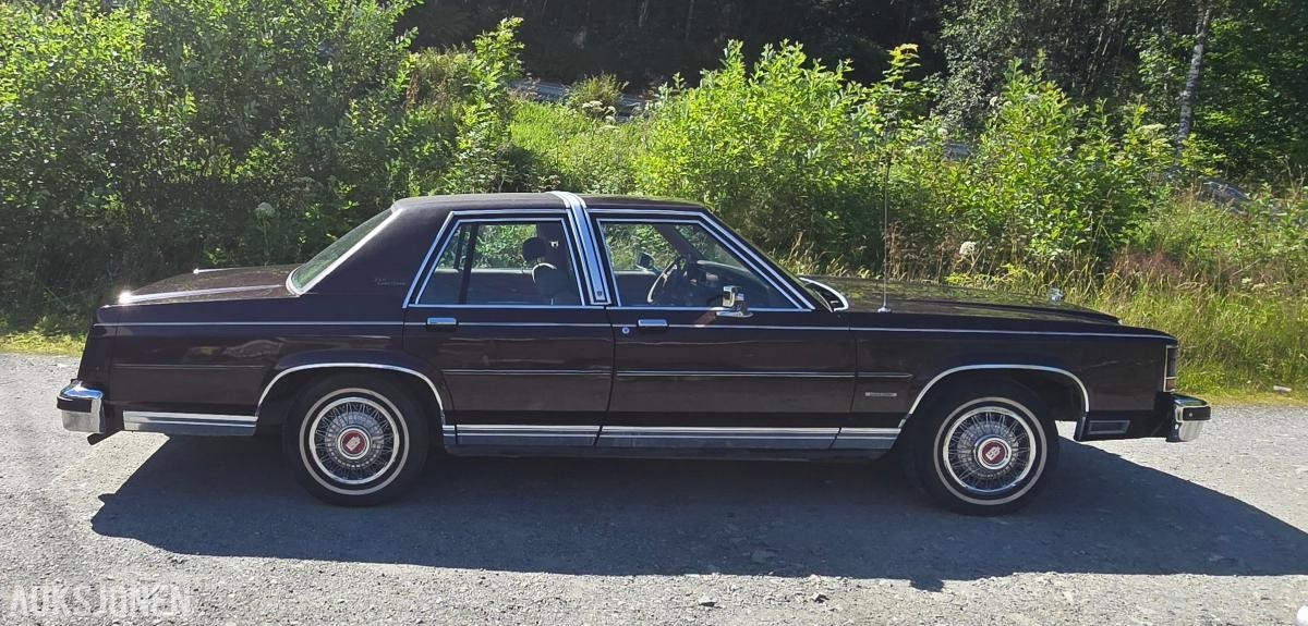 1986 Ford LTD Crown Victoria