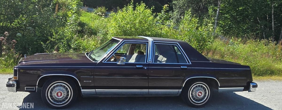 1986 Ford LTD Crown Victoria