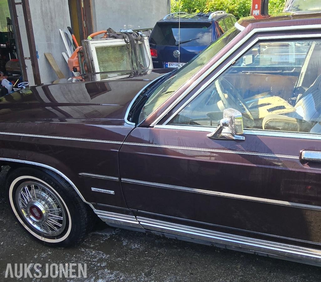 1986 Ford LTD Crown Victoria