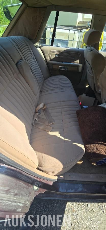 1986 Ford LTD Crown Victoria