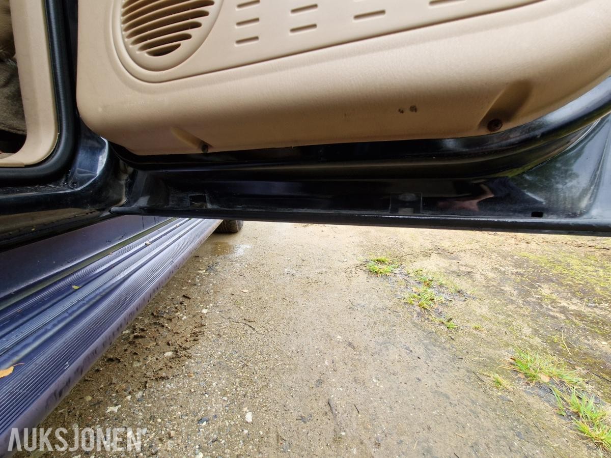 1999 Dodge Durango 5.9 V8 4WD Reparasjonsobjekt