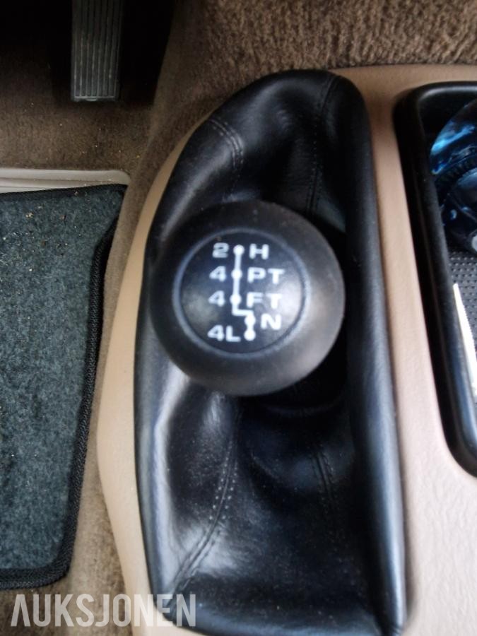 1999 Dodge Durango 5.9 V8 4WD Reparasjonsobjekt