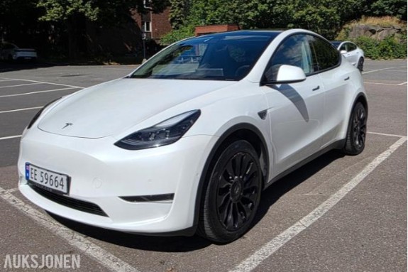 2022 Tesla Model Y Long Range AWD Dual motor Autopilot  EU til 27.04.2028  garanti på høyspenningsbatteriet 