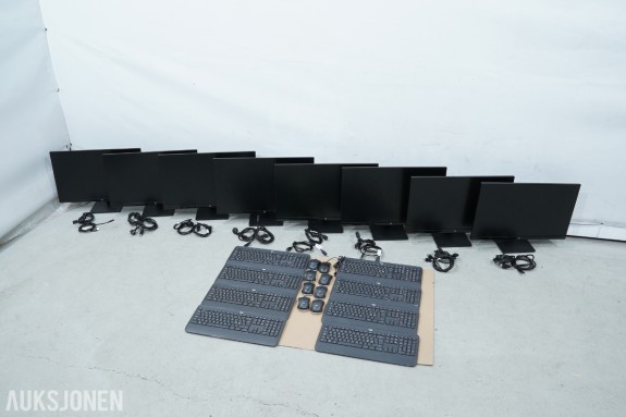 8 stk HP P27Q G4 27 QHD skjermer med tastatur og mus