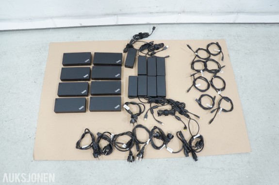 8 stk Lenovo ThinkPad Universal USB-C Dock 40AY med strømforsyninger og kabler