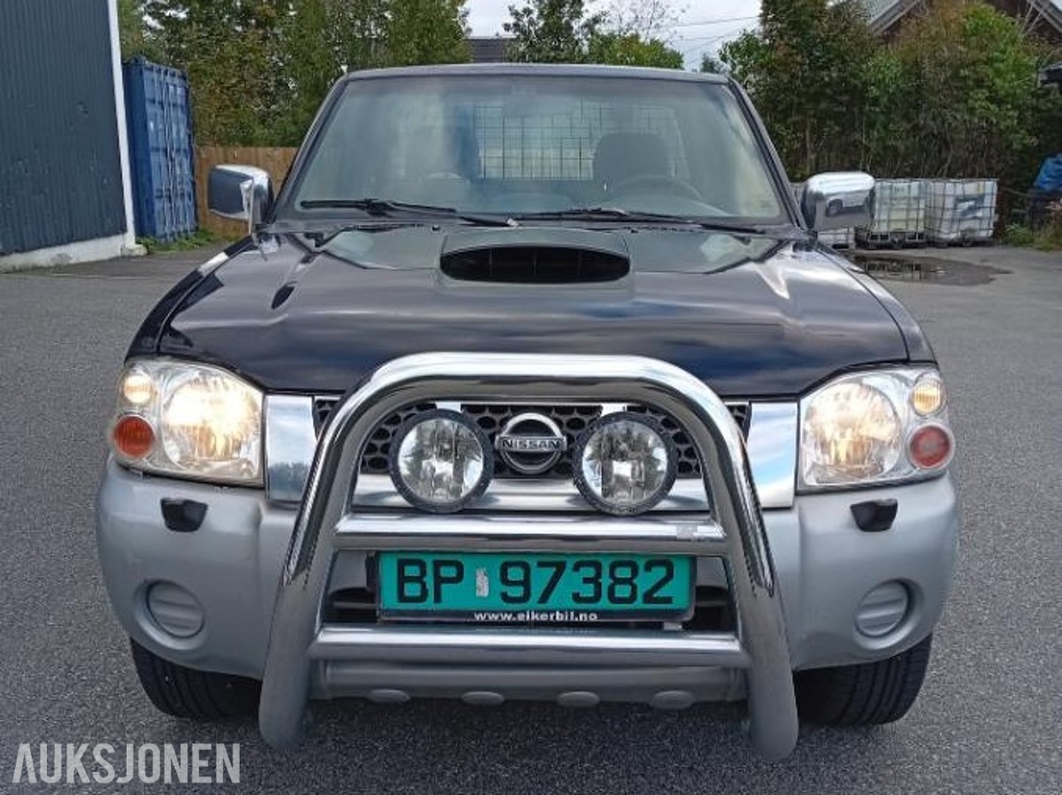 2004 Nissan King Cab 2.5D 133hk 4X4