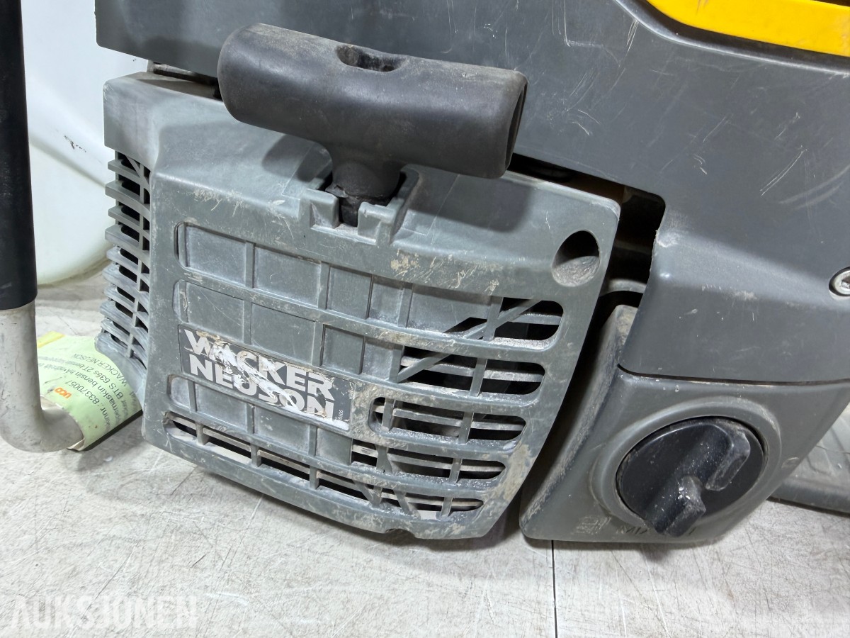 2017 Wacker Neuson BTS 635S bensindrevet kappemaskin 350 mm