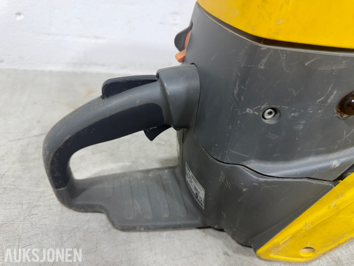 2017 Wacker Neuson BTS 635S bensindrevet kappemaskin 350 mm
