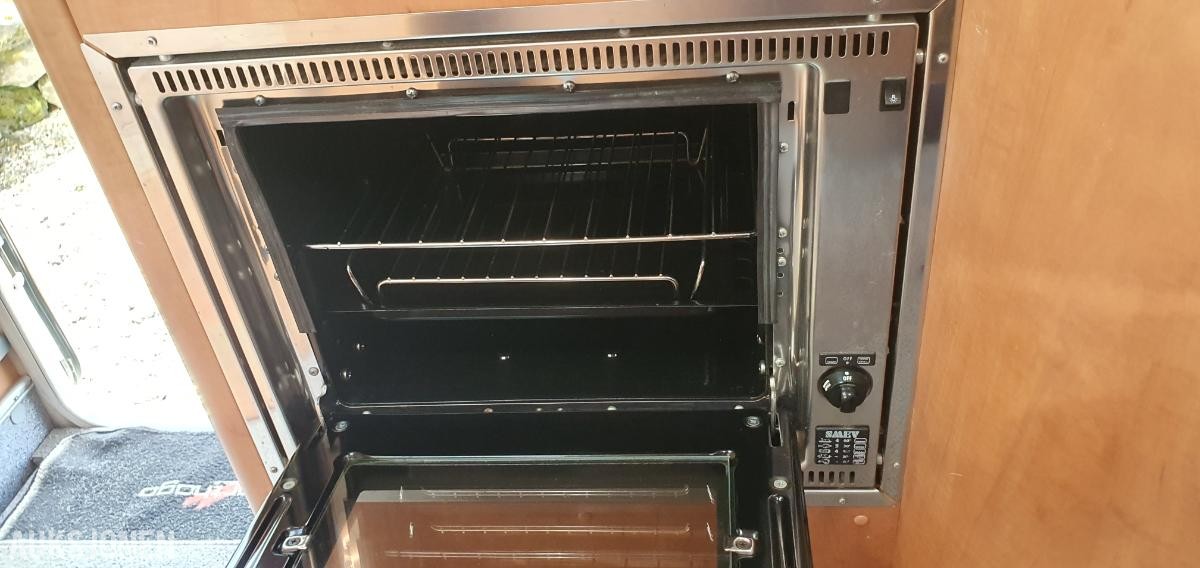 2007 Carthago Campingbil, Automat, Ryggekamera, S+V dekk, EU OK til 06.2028