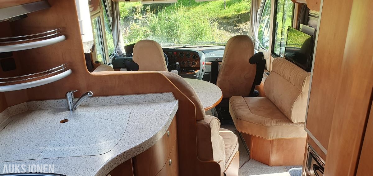 2007 Carthago Campingbil, Automat, Ryggekamera, S+V dekk, EU OK til 06.2028