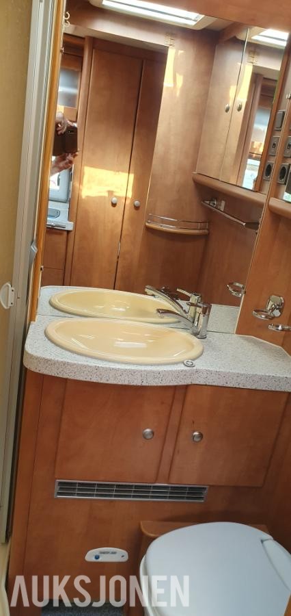 2007 Carthago Campingbil, Automat, Ryggekamera, S+V dekk, EU OK til 06.2028