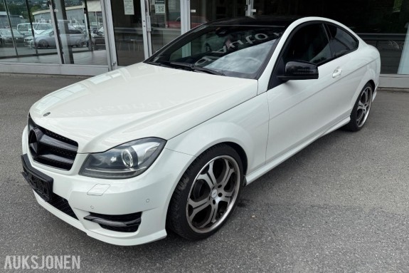 2012 Mercedes-Benz C-Klasse C 180 COUPE 156 HK AUT AMG NAVI SPORTSUNDERSTELL
