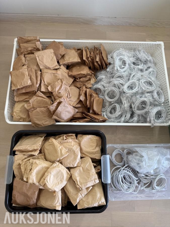 Nye og uåpnede nettverkskabler (ethernet-kabler)