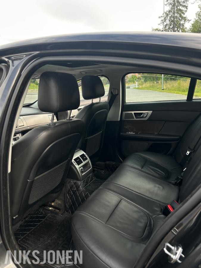 2013 Jaguar XF 2.2D 200 hk Automat 171 400 km
