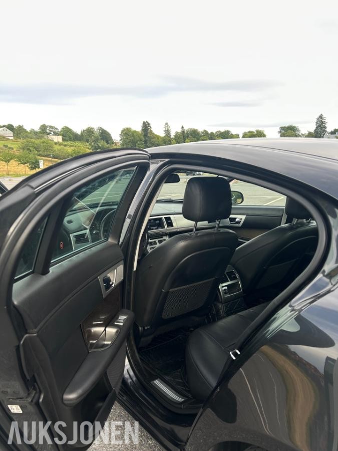 2013 Jaguar XF 2.2D 200 hk Automat 171 400 km
