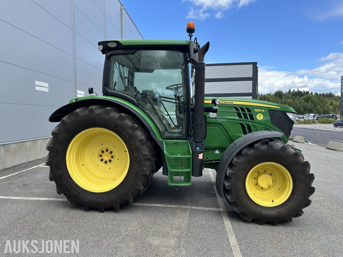 2014 John Deere 6115R kun 2928t