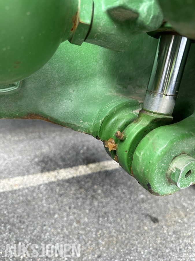 2014 John Deere 6115R kun 2928t