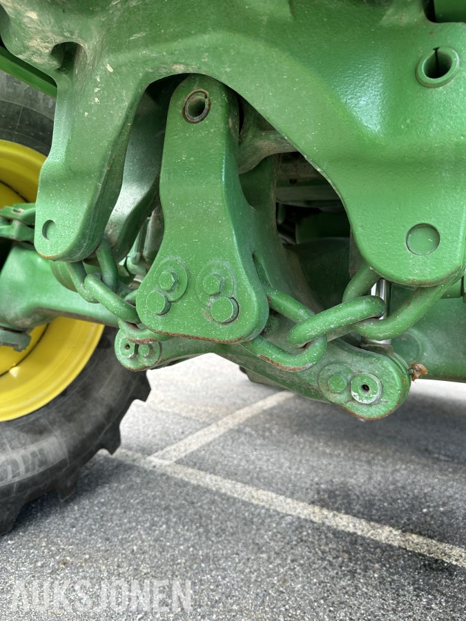 2014 John Deere 6115R kun 2928t