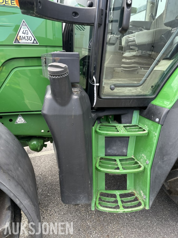 2014 John Deere 6115R kun 2928t