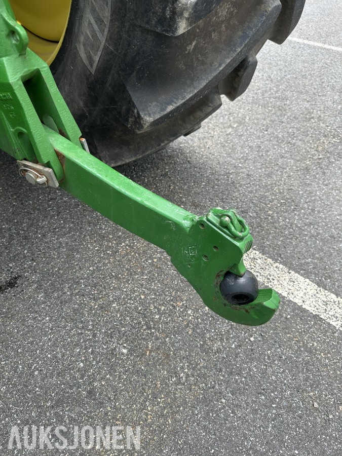 2014 John Deere 6115R kun 2928t