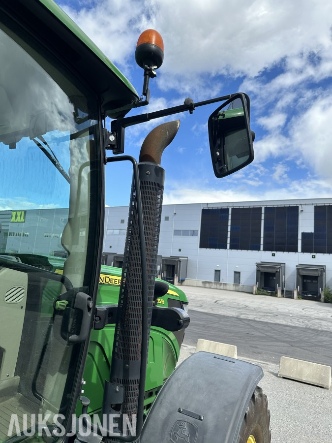 2014 John Deere 6115R kun 2928t
