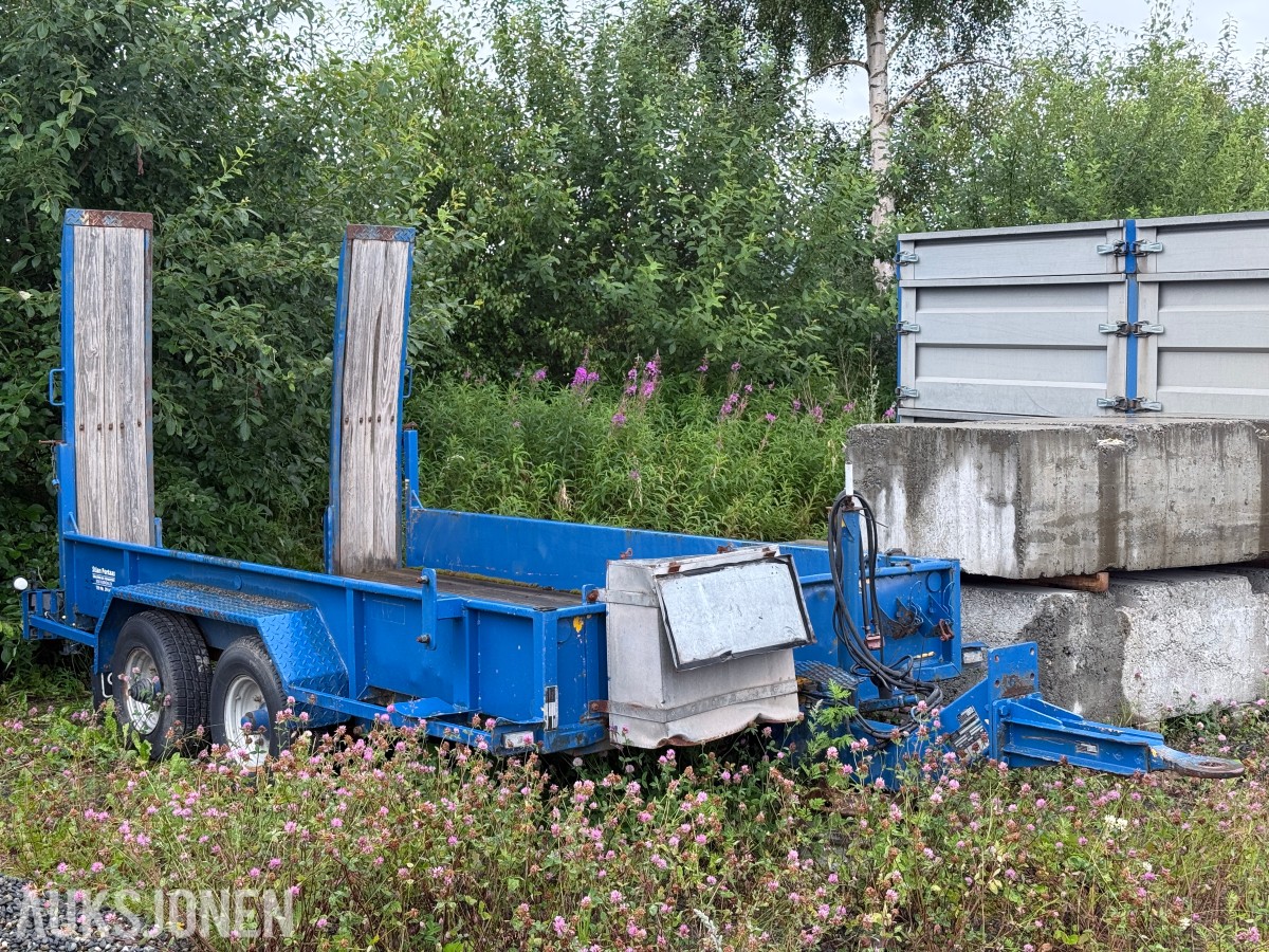 2002 BLOMENRØHR AW 5300 - Maskinhenger til traktor