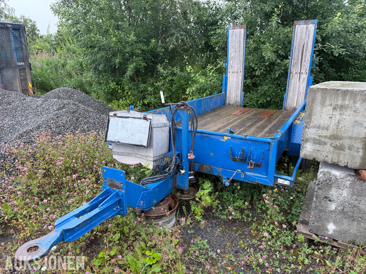 2002 BLOMENRØHR AW 5300 - Maskinhenger til traktor