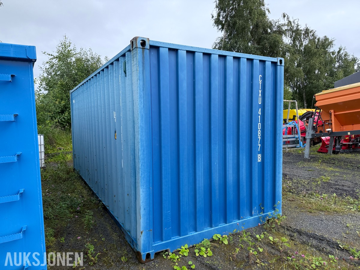 2011 - 20 fots container med containerramme