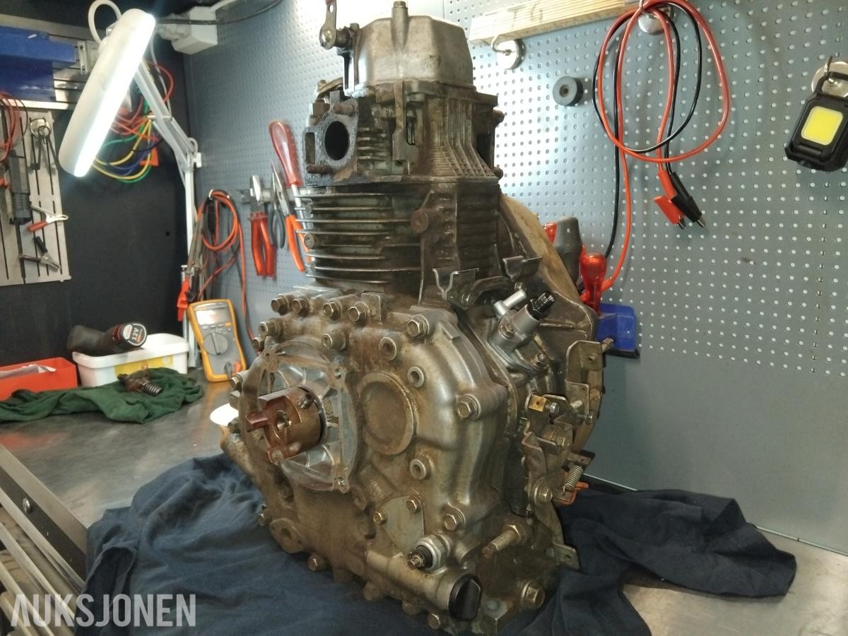 2000 YANMAR L100AE luftavkjølt dieselmotor