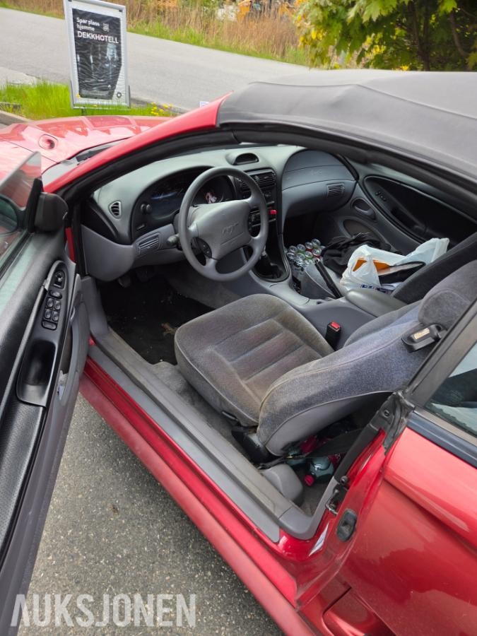 1994 Ford Mustang 3.8 145hk 144 000 km