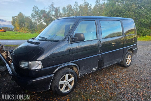 2002 Volkswagen Caravelle 2.5 diesel 102hk Hengerfeste, S+V dekk, EU OK til 10.2027