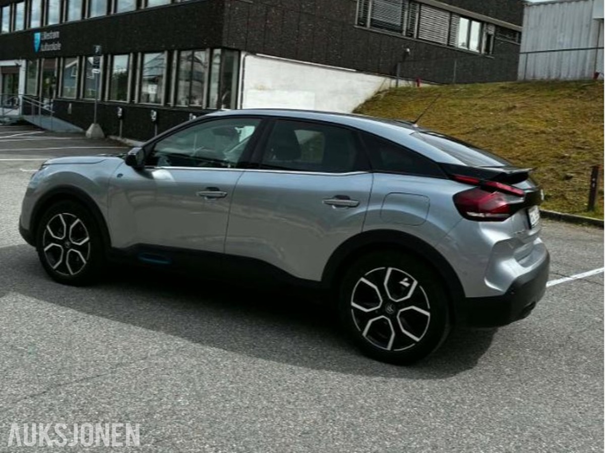 2021 Citroen E-C4 Shine 136hk Adaptiv cruisekontroll, Ryggekamera, Navigasjon