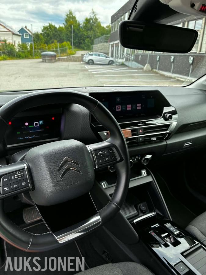2021 Citroen E-C4 Shine 136hk Adaptiv cruisekontroll, Ryggekamera, Navigasjon
