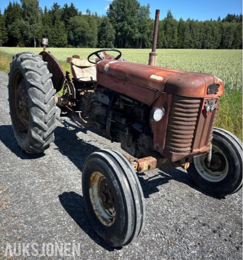 1965 Massey Ferguson 65 traktor