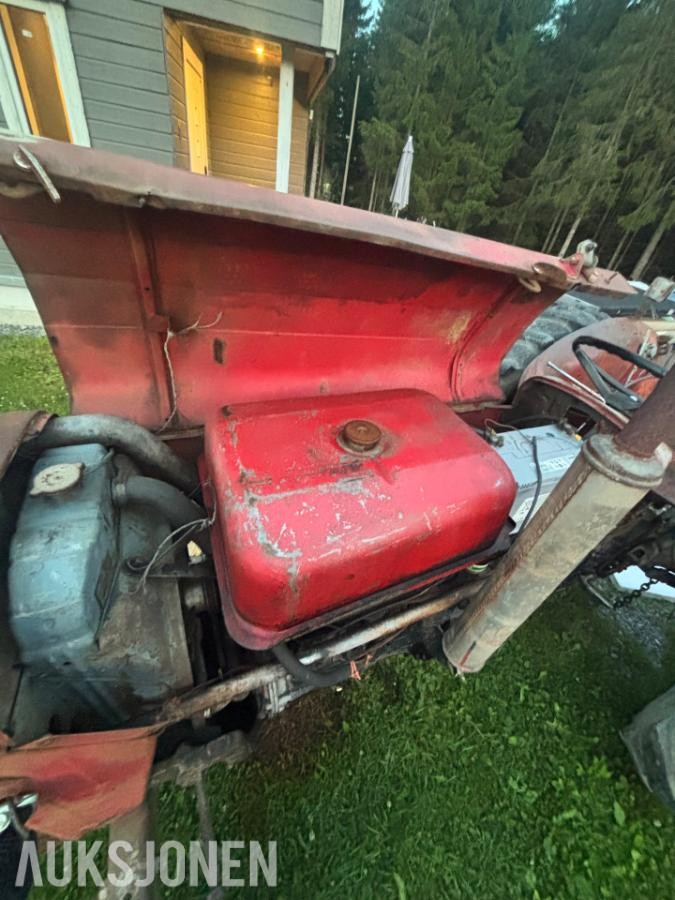 1965 Massey Ferguson 65 traktor