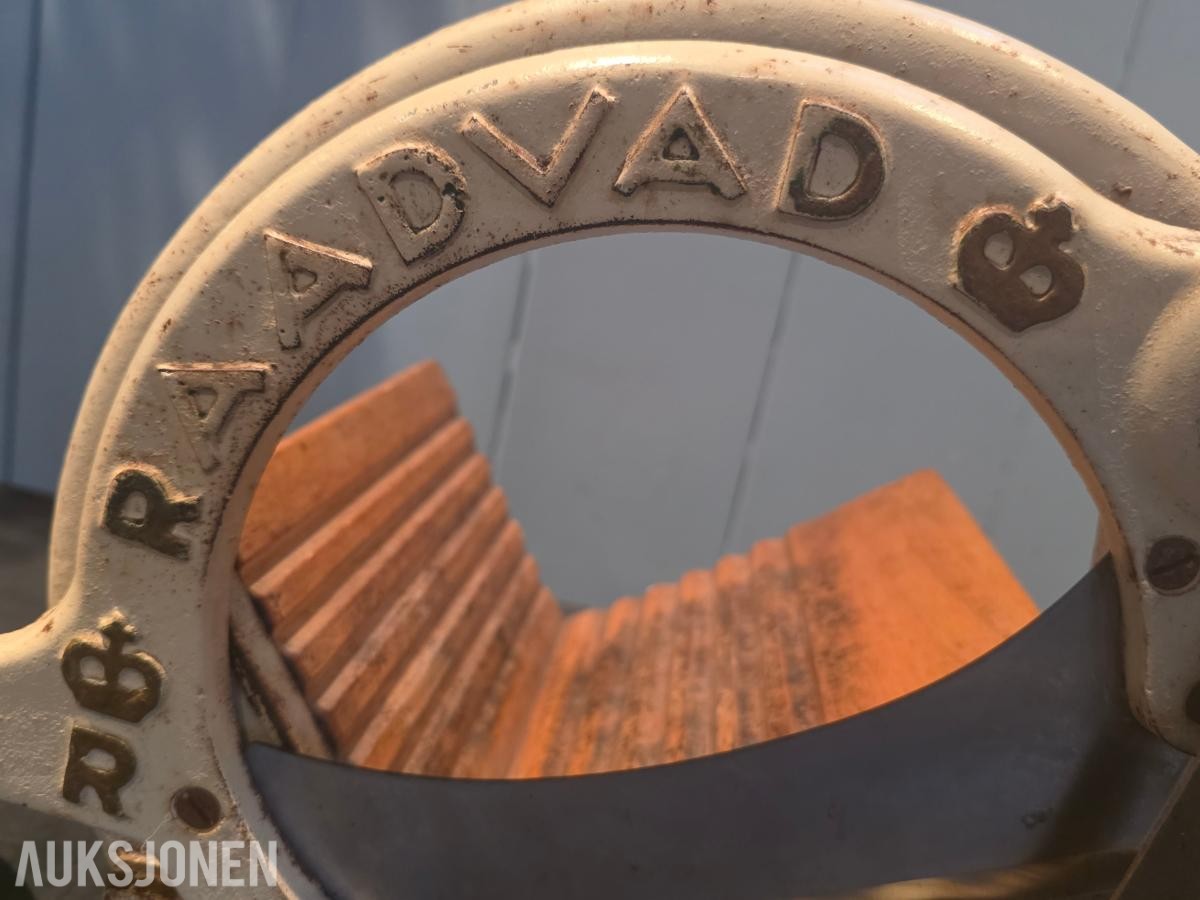 Raadvad modell 294, original dansk brødskjærer i støpejern