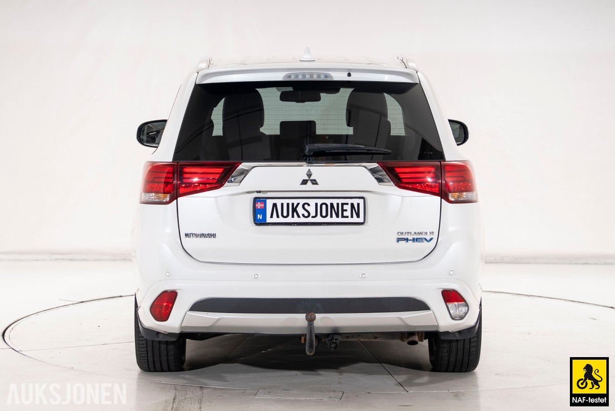 2017 Mitsubishi OUTLANDER PHEV 4WD INSTYLE+ HENGERFESTE 360-KAMERA SKINN ADAPTIV CRUISE