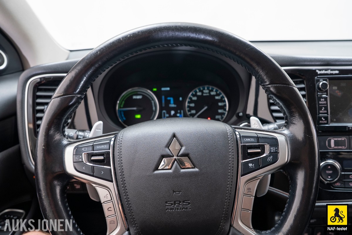 2017 Mitsubishi OUTLANDER PHEV 4WD INSTYLE+ HENGERFESTE 360-KAMERA SKINN ADAPTIV CRUISE